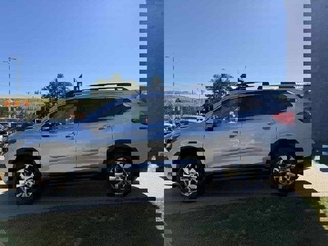 New 2025 Subaru Ascent Premium image 9