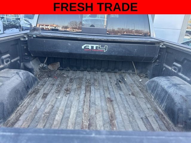 Used 2023 GMC Sierra 1500 AT4 w/ Technology Package image 9