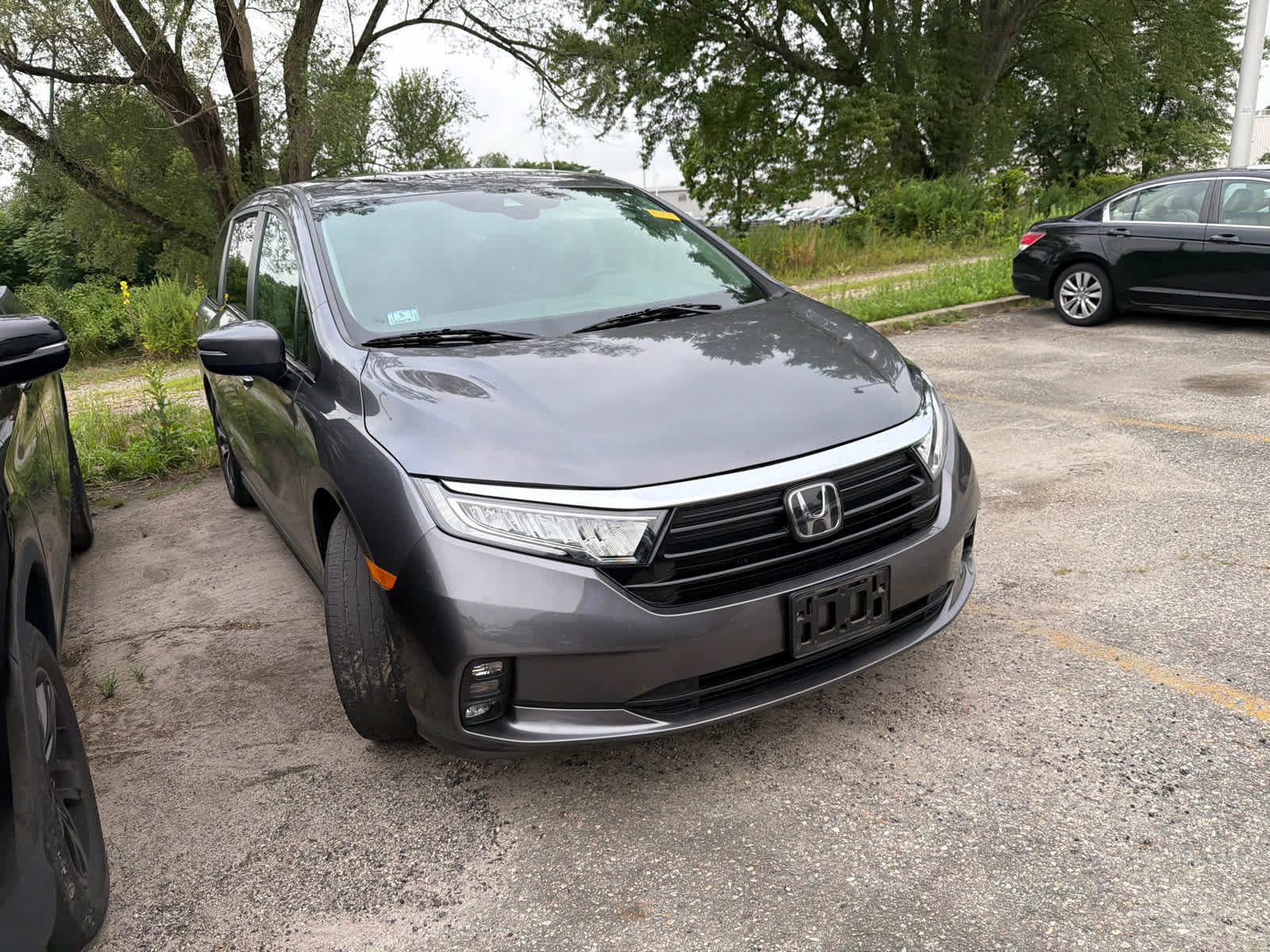 Used 2024 Honda Odyssey EX-L image 3
