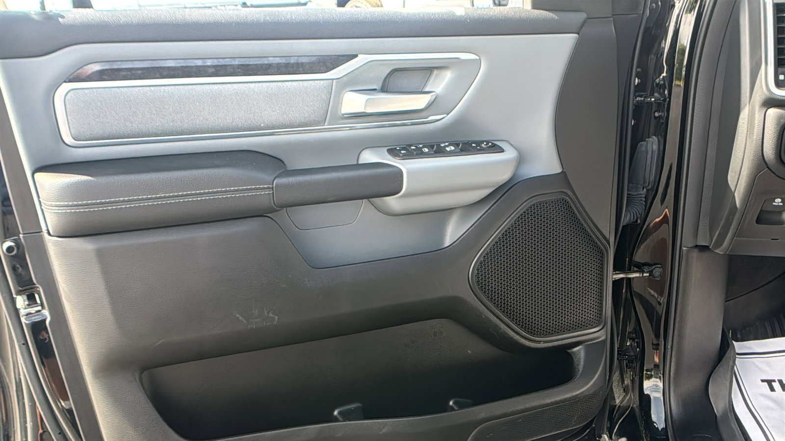 Used 2022 RAM 1500 Big Horn AWD/4WD image 28