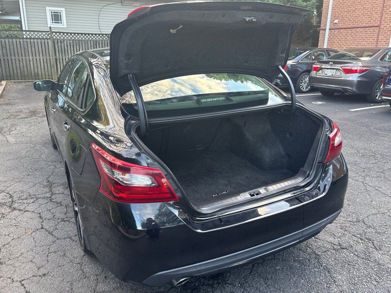 Used 2018 Nissan Altima FWD image 22