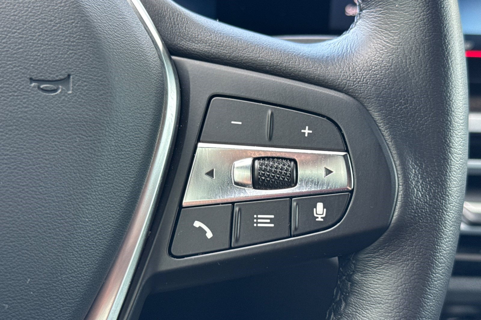 Certified 2023 BMW i4 eDrive40 w/ Premium Package RWD image 32