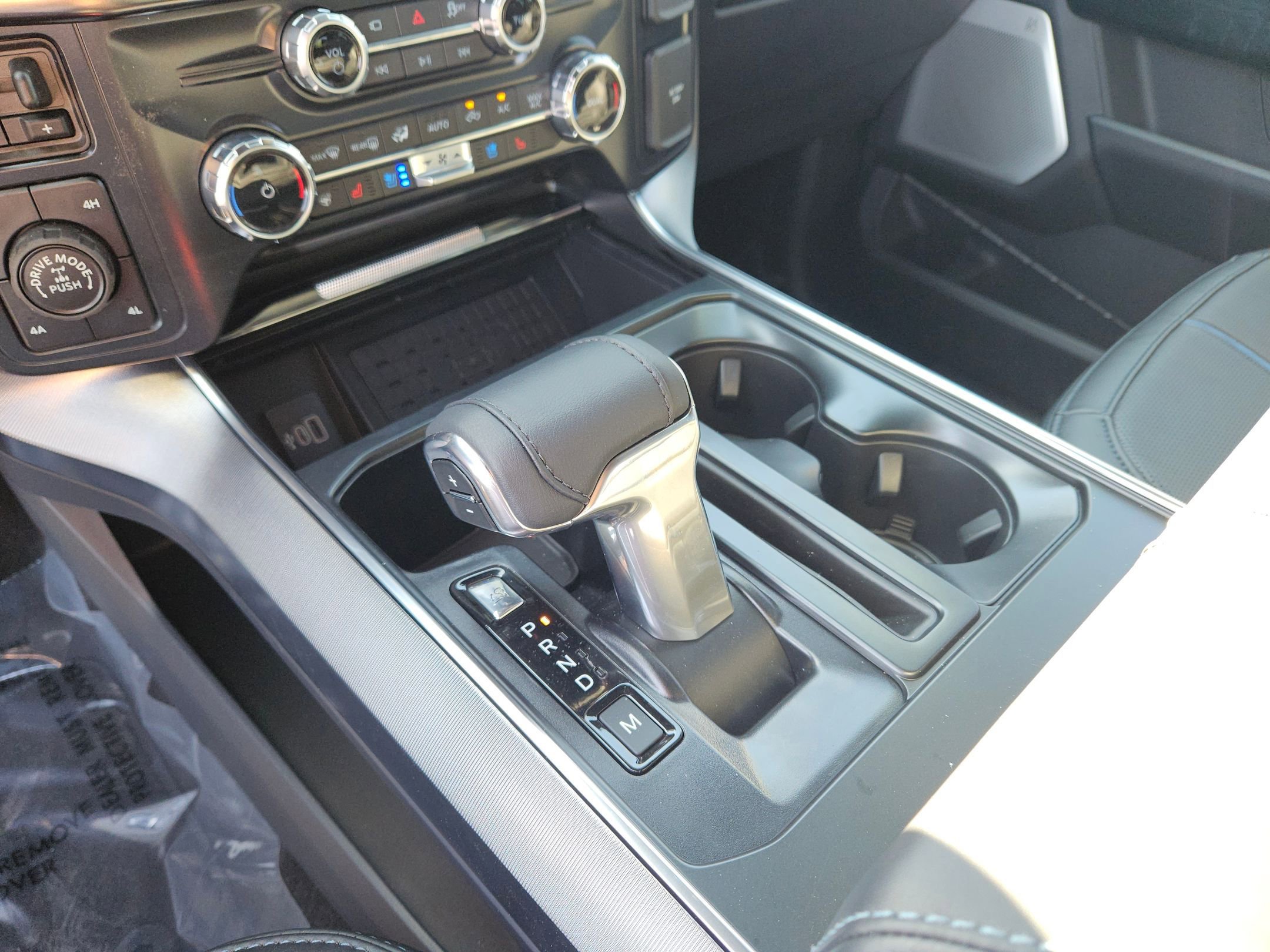 New 2025 Ford F150 Platinum w/ Equipment Group 702A High image 10