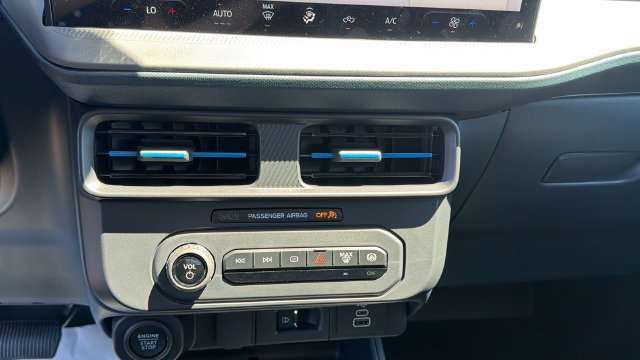 New 2026 Ford Maverick Lobo AWD/4WD image 23