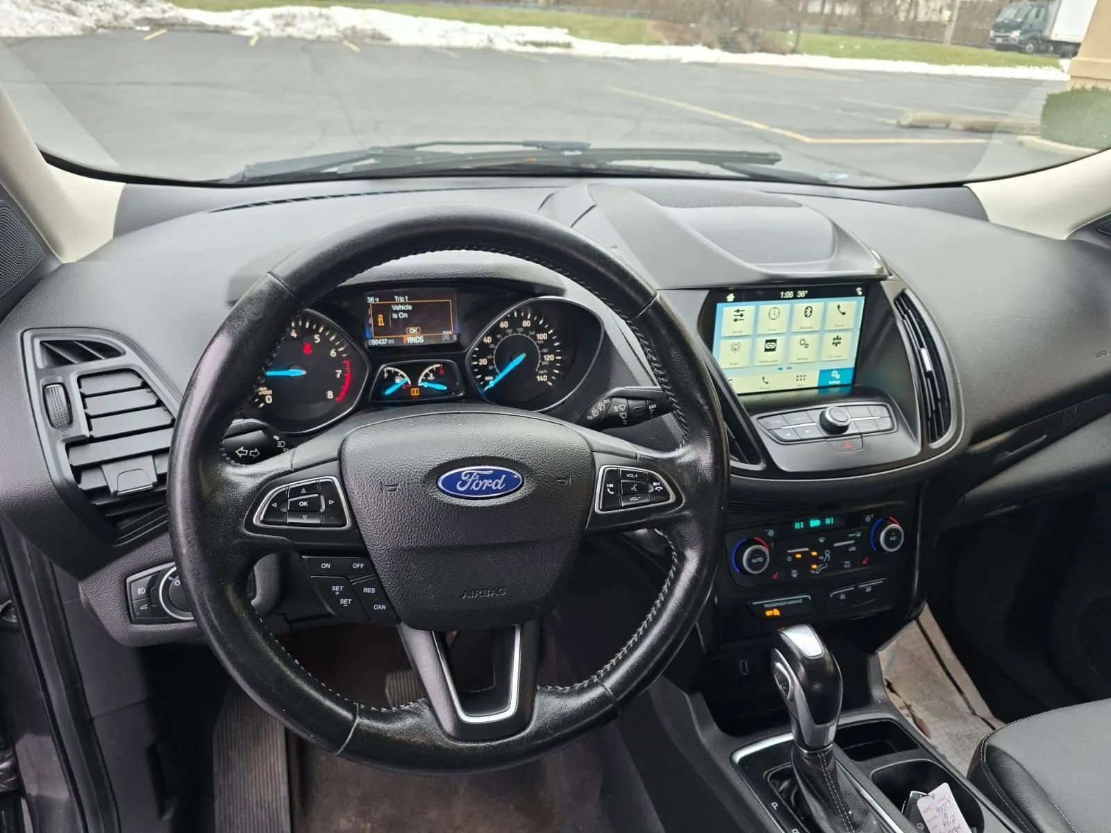 Used 2019 Ford Escape SE image 23