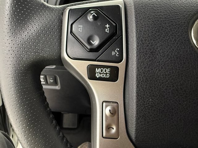 Used 2023 Toyota 4Runner SR5 AWD/4WD image 10