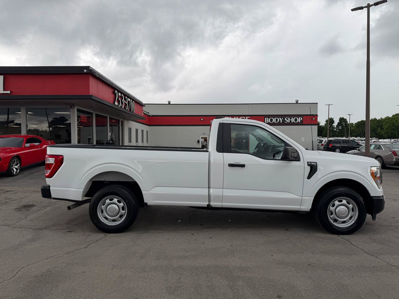 Used 2022 Ford F150 XL RWD image 2