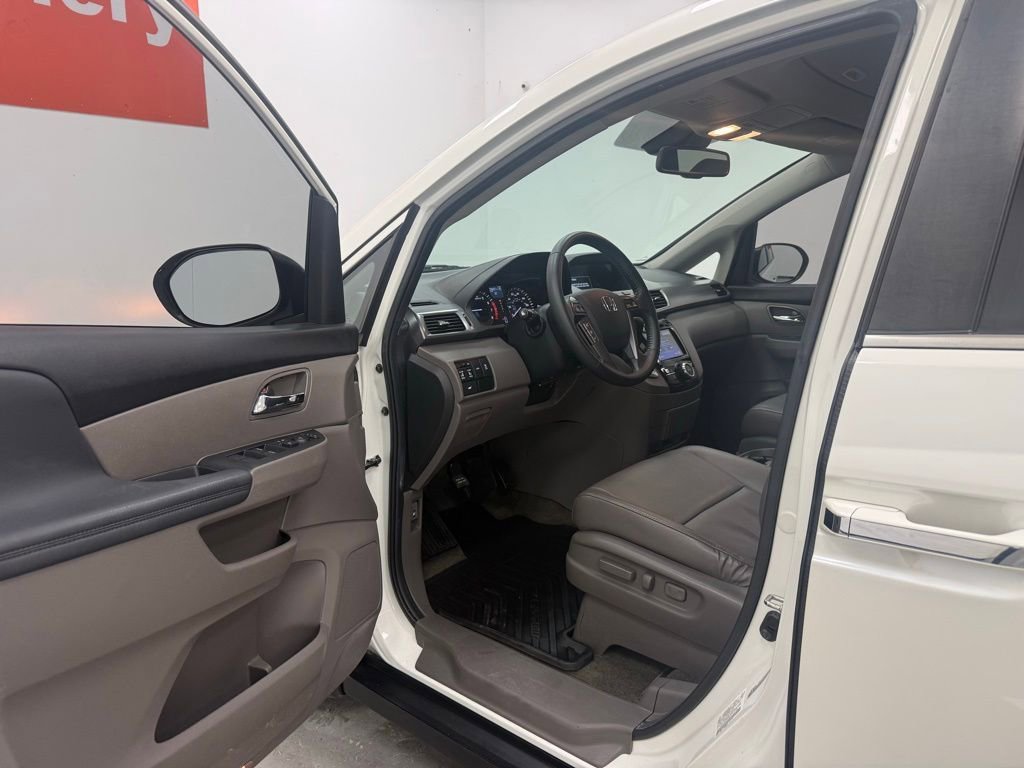 Used 2014 Honda Odyssey EX-L image 9