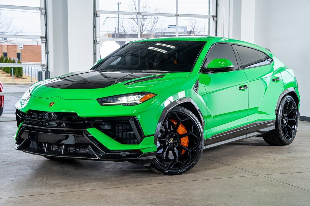 Used 2023 Lamborghini Urus Performante image 2