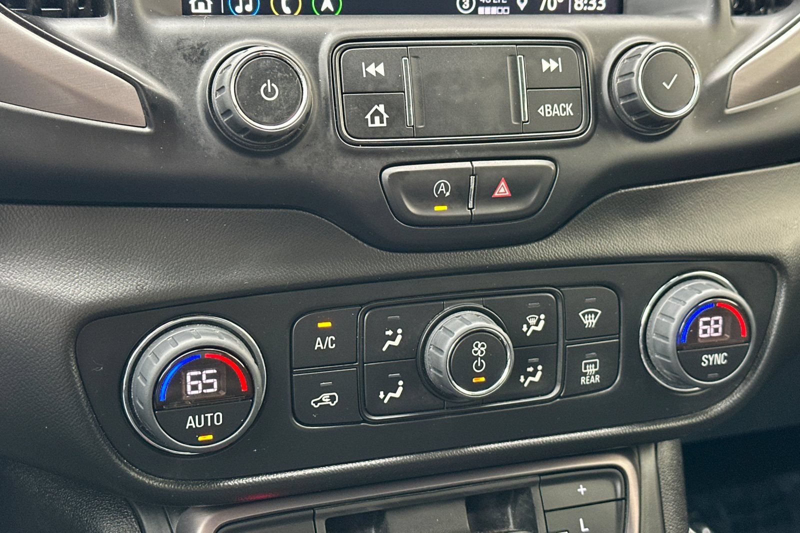 Certified 2022 GMC Terrain AT4 w/ Infotainment Package II AWD/4WD image 29