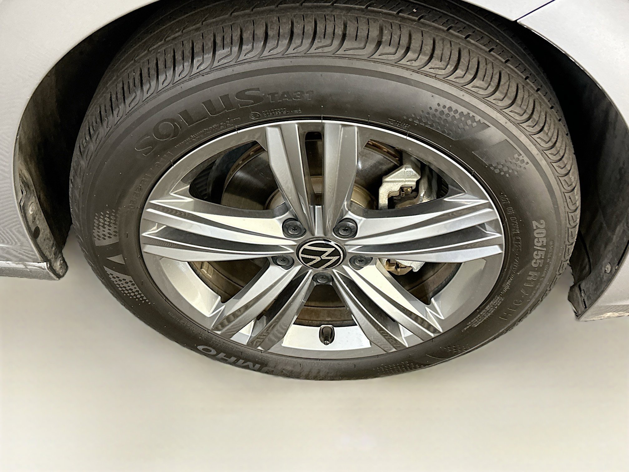 Used 2024 Volkswagen Jetta SE image 11