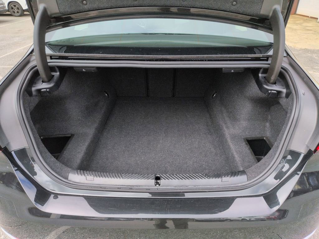 Used 2025 BMW 530i image 29