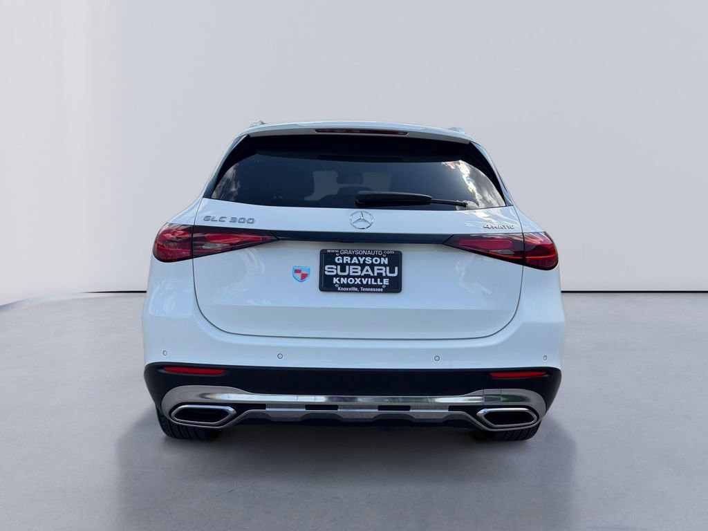 Used 2024 Mercedes-Benz GLC 300 4MATIC image 4