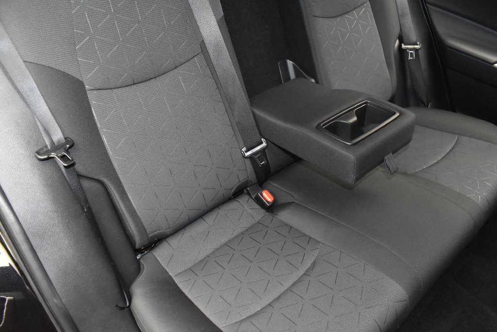 Used 2025 Toyota RAV4 XLE AWD/4WD image 31