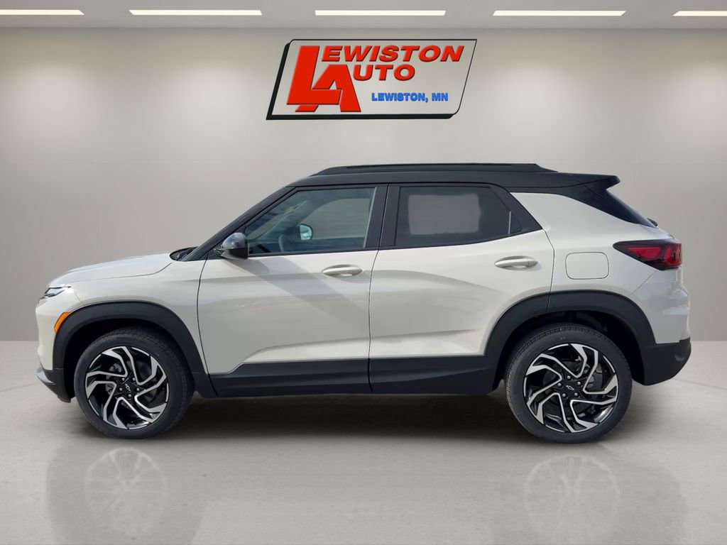 New 2026 Chevrolet TrailBlazer RS w/ Convenience Package AWD/4WD image 2