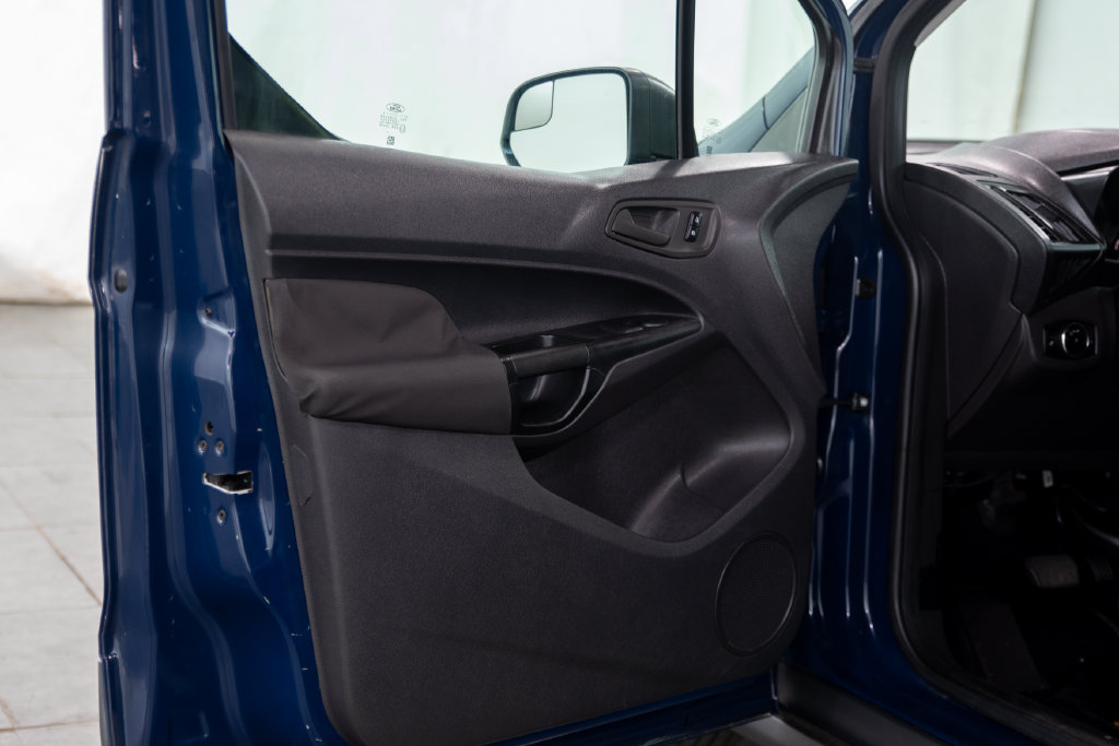 Used 2017 Ford Transit Connect XL FWD image 5