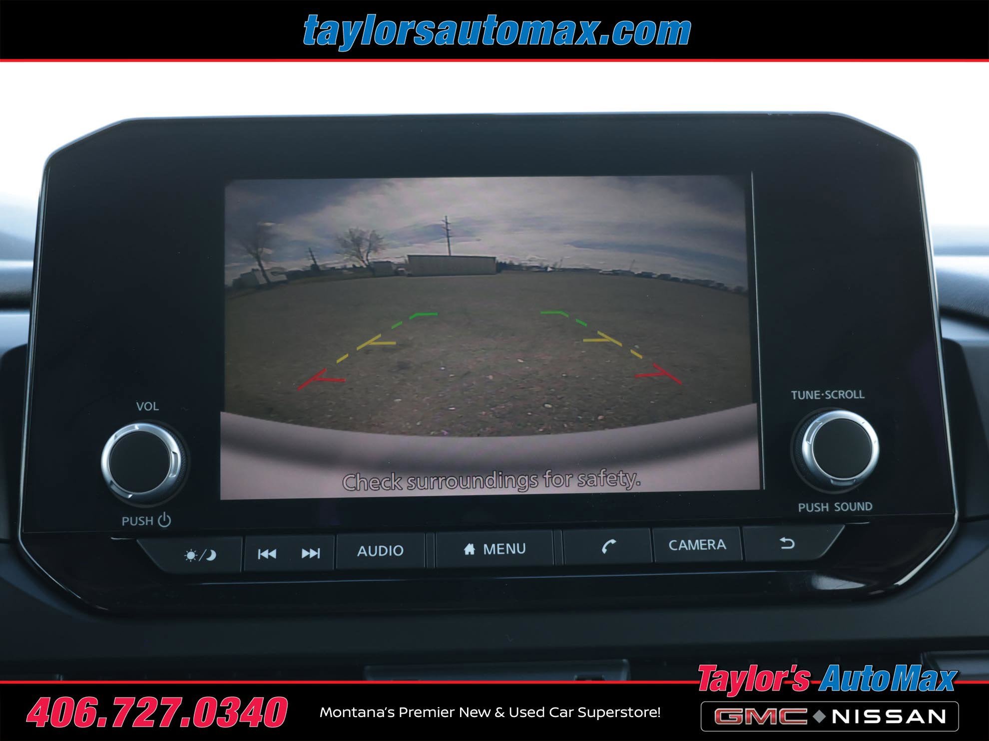 Used 2024 Nissan Pathfinder S image 19