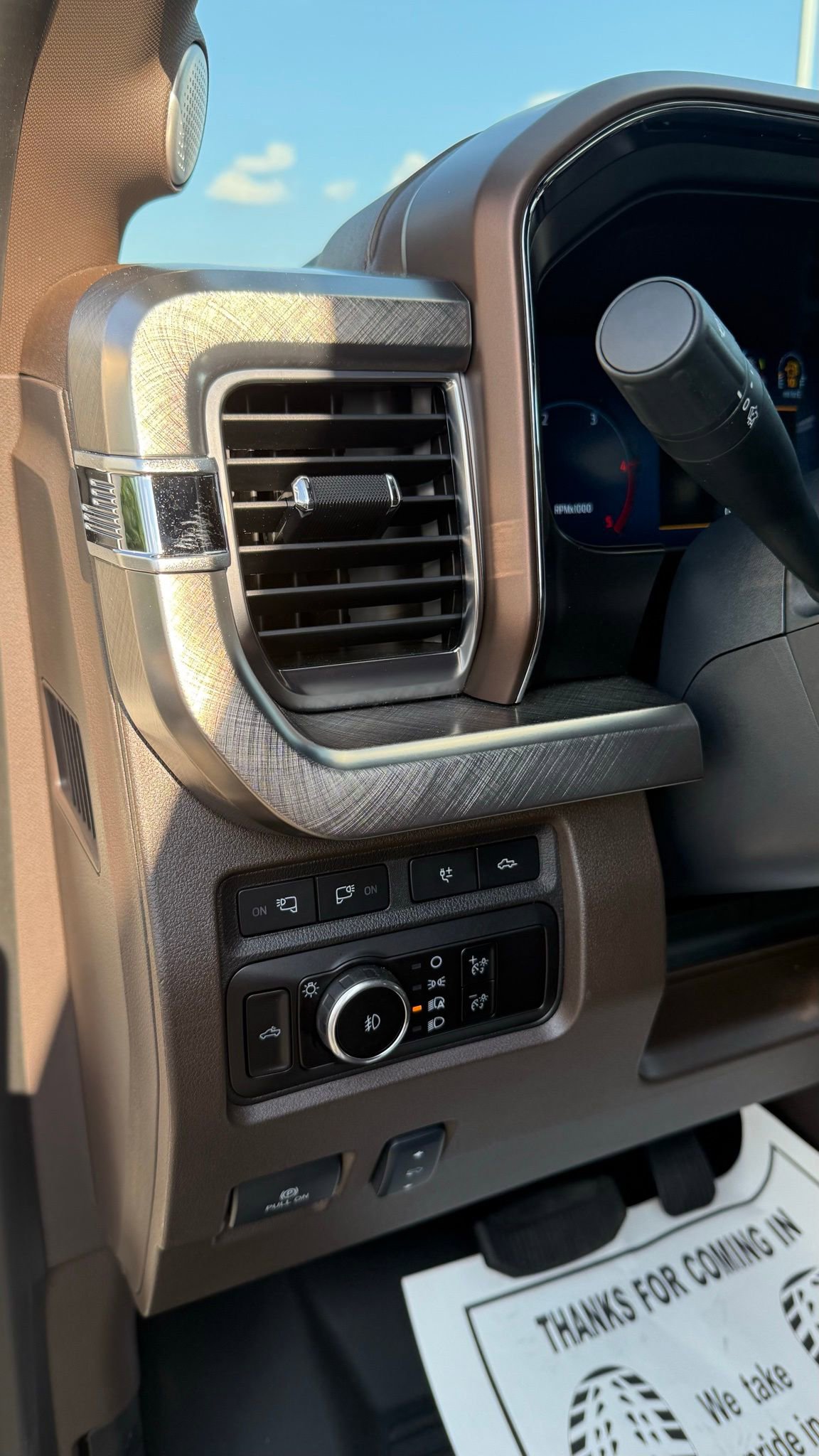 Used 2024 Ford F350 King Ranch w/ Chrome Package image 38