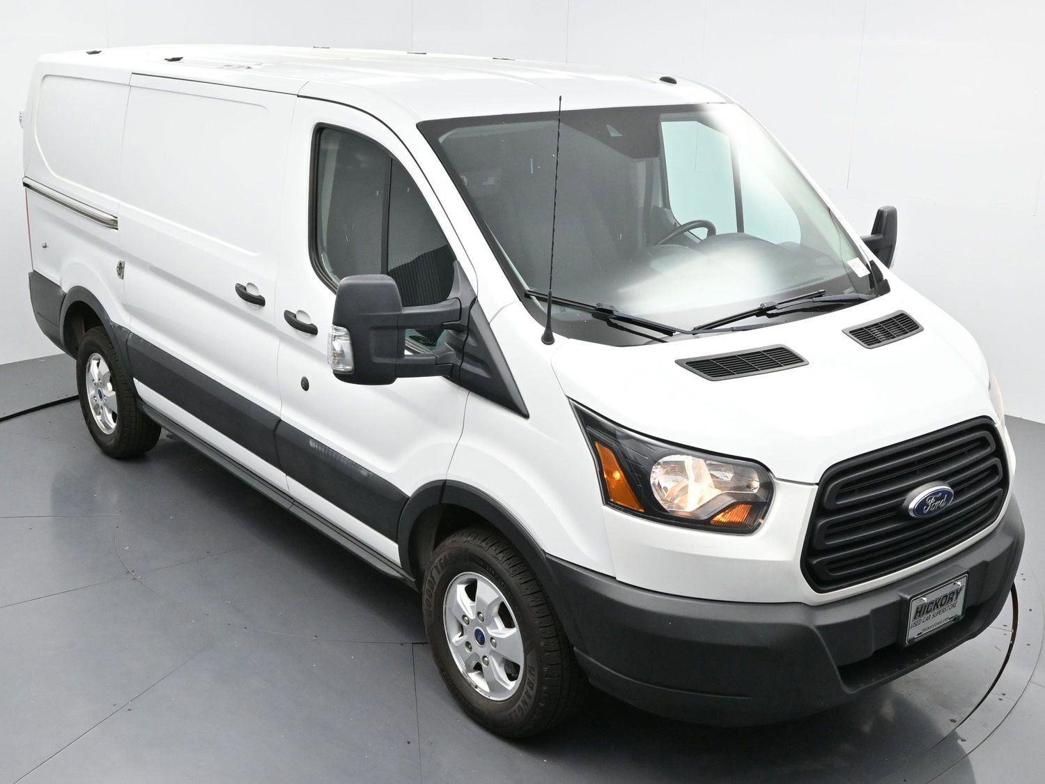 Used 2019 Ford Transit 250 130 Low Roof image 37