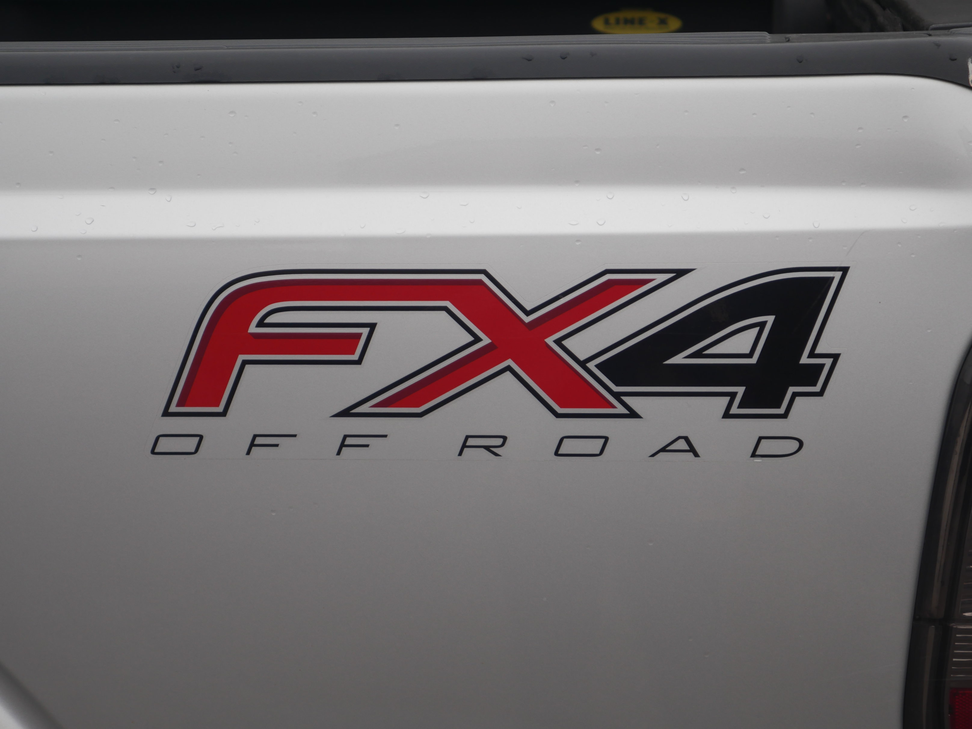 Used 2014 Ford F350 Lariat w/ Lariat Ultimate Package AWD/4WD image 19