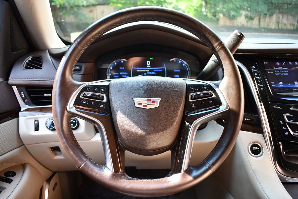 Used 2016 Cadillac Escalade Premium image 17