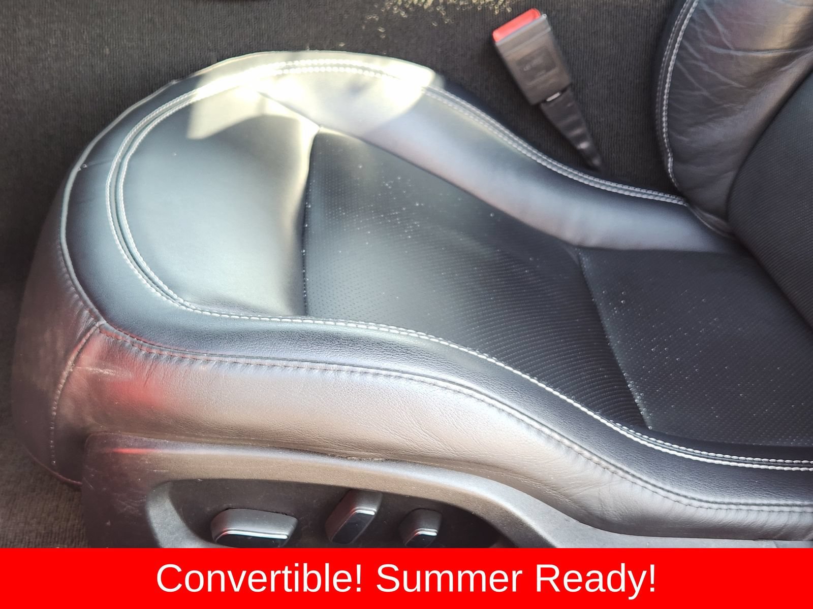 Used 2018 Chevrolet Corvette Stingray Convertible w/ 3LT Preferred Equipment Group RWD image 34