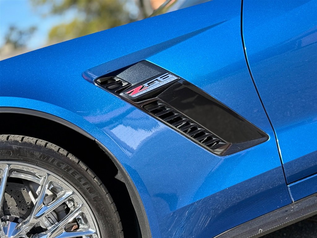 Used 2016 Chevrolet Corvette Z06 w/ 3LZ Preferred Equipment Group image 22
