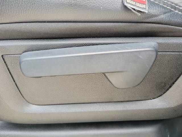 Used 2021 RAM 2500 Tradesman w/ Chrome Appearance Group AWD/4WD image 16