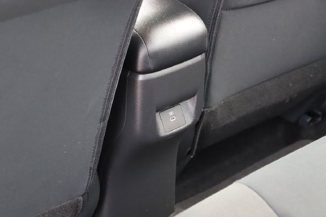 Used 2025 Nissan Versa SV FWD image 18