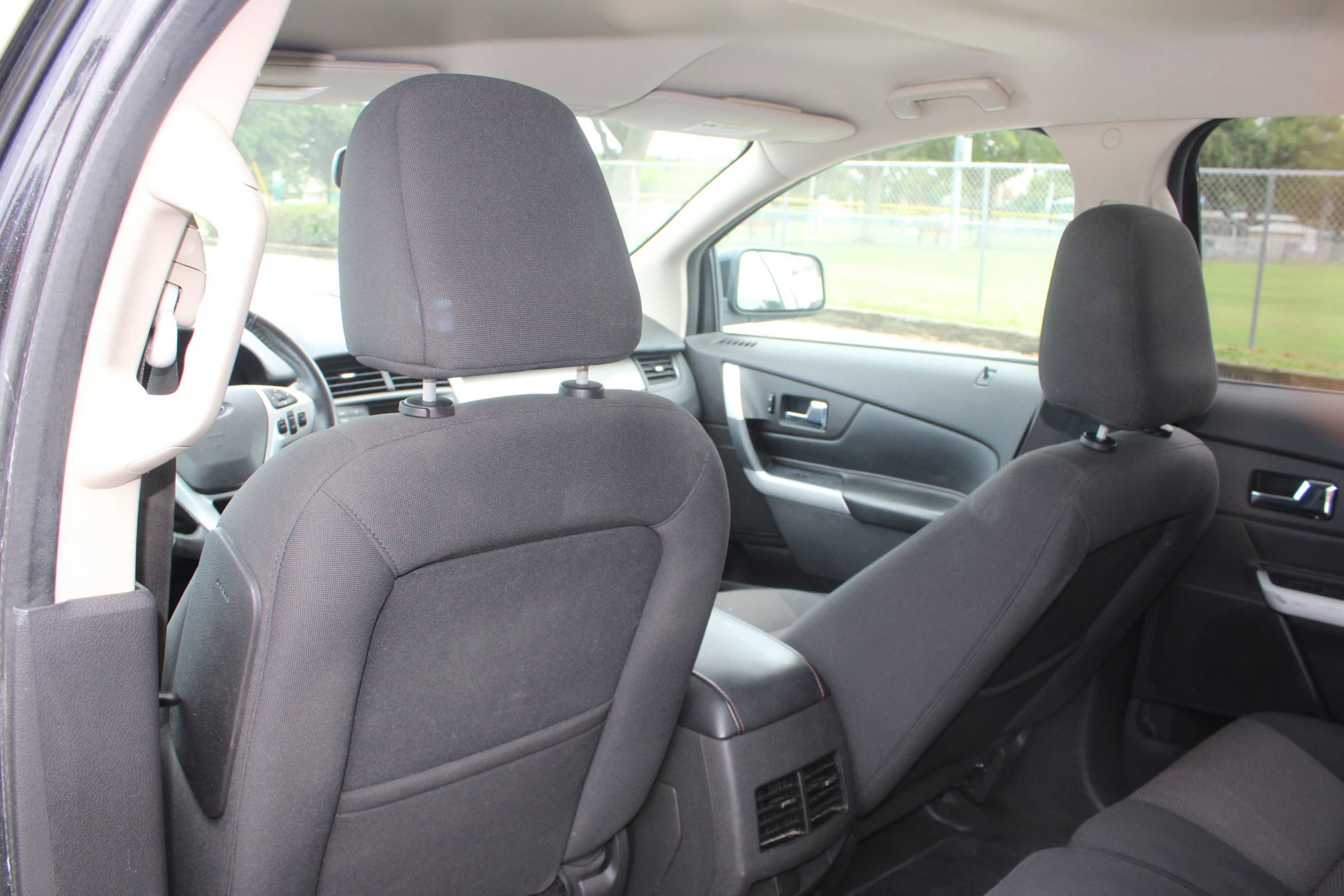 Used 2011 Ford Edge SEL FWD image 15