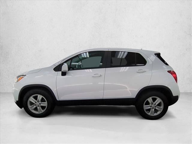 Used 2020 Chevrolet Trax LS w/ Tint and Cruise Package FWD image 9