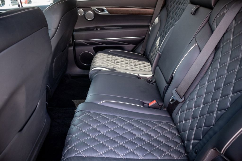 Used 2023 Genesis GV80 3.5T Advanced + w/ Prestige Package image 27