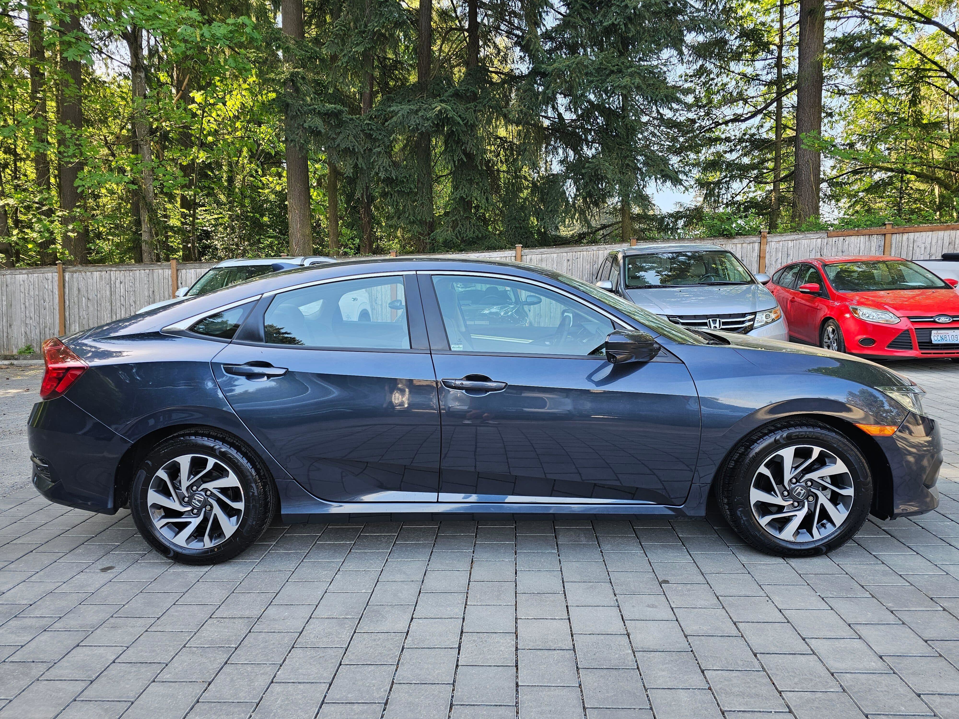 Used 2018 Honda Civic EX image 8