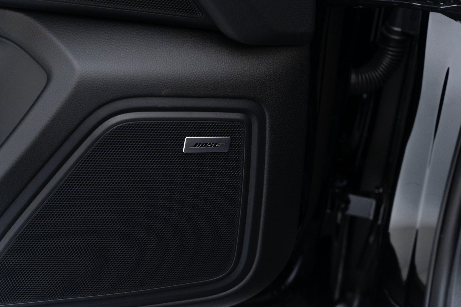 New 2025 Porsche Macan image 22