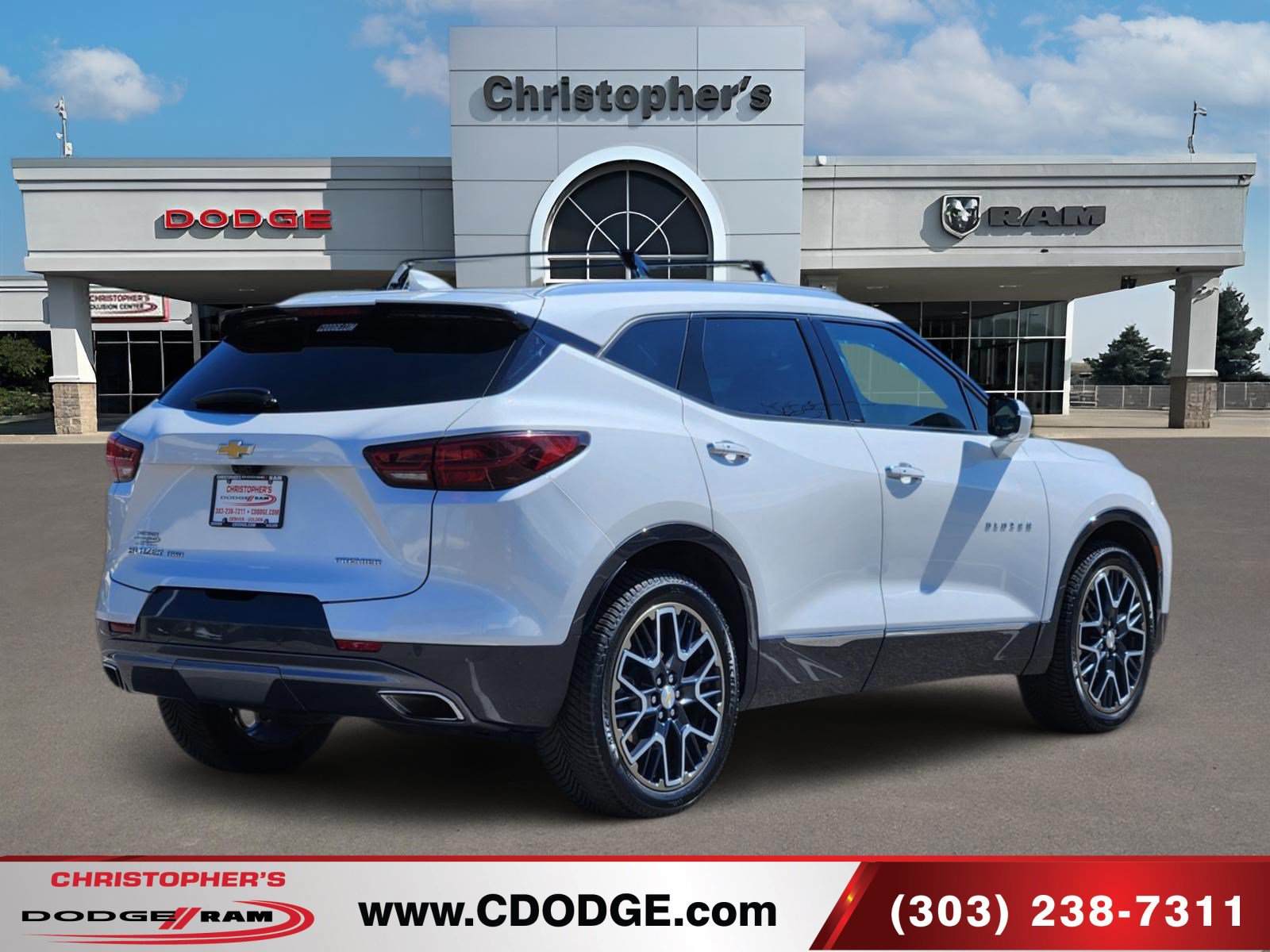Used 2023 Chevrolet Blazer Premier w/ Driver Confidence II Package AWD/4WD image 3