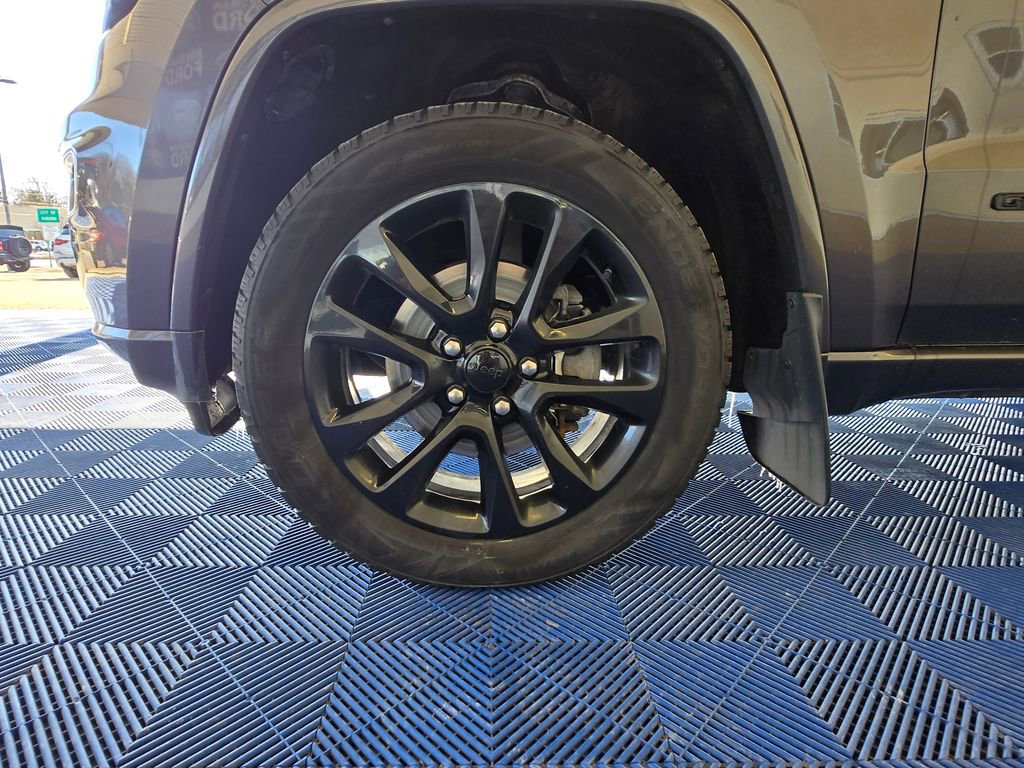 Used 2020 Jeep Grand Cherokee Altitude image 35