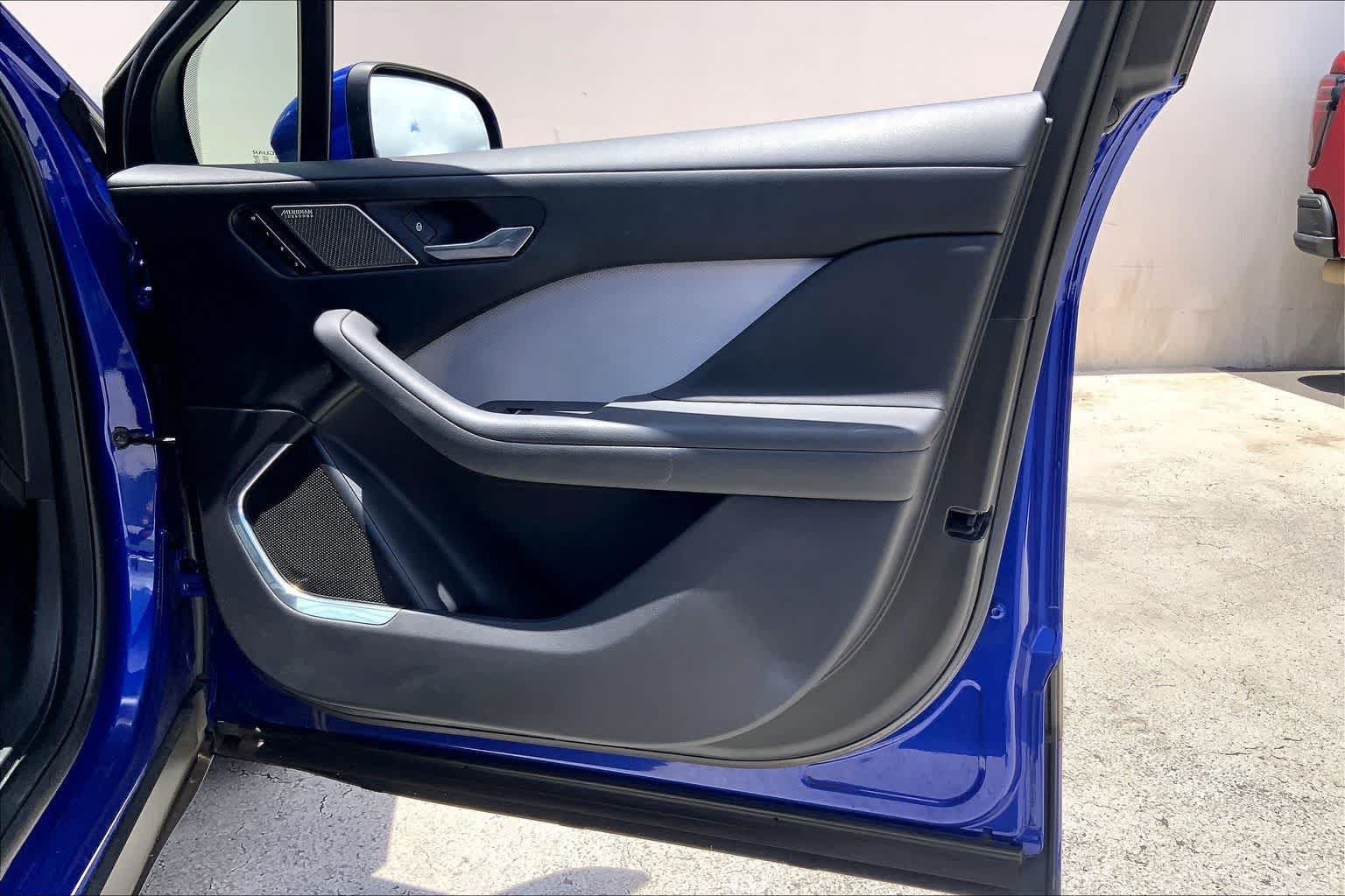 Used 2020 Jaguar I-PACE SE AWD/4WD image 28