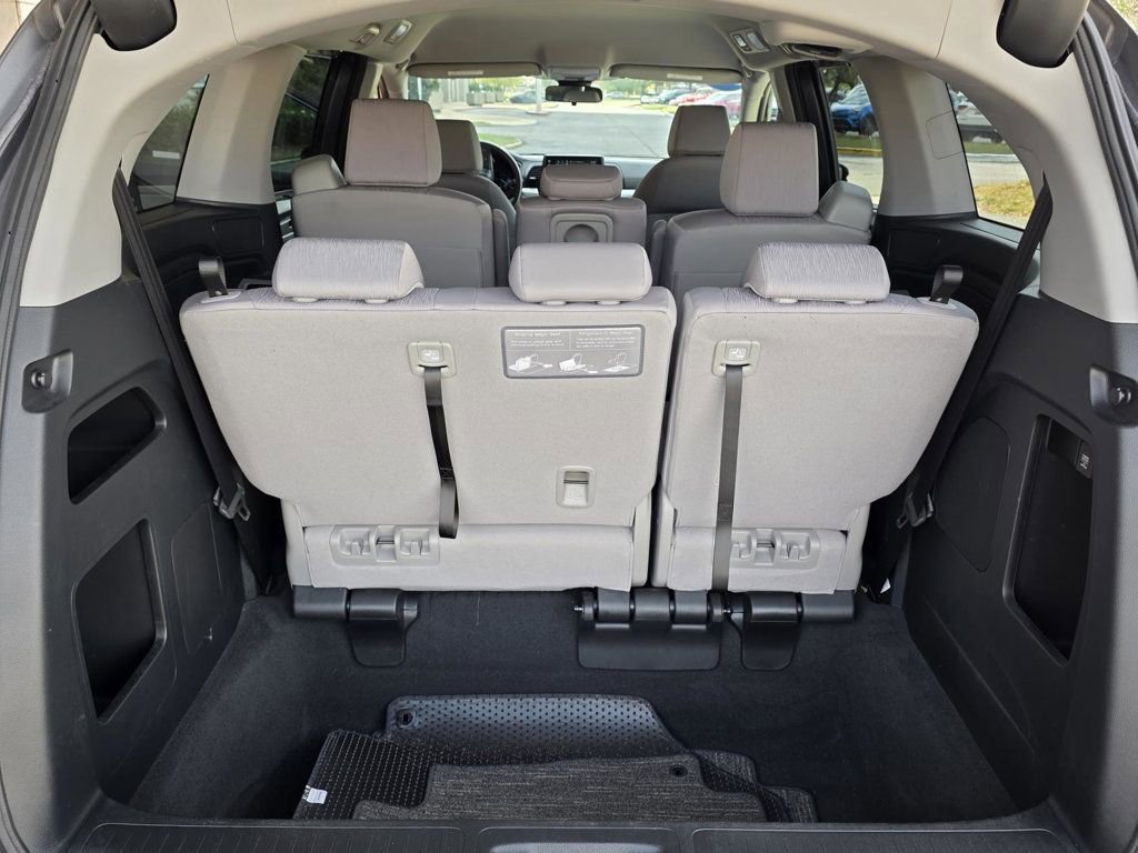 Used 2023 Honda Odyssey EX image 11