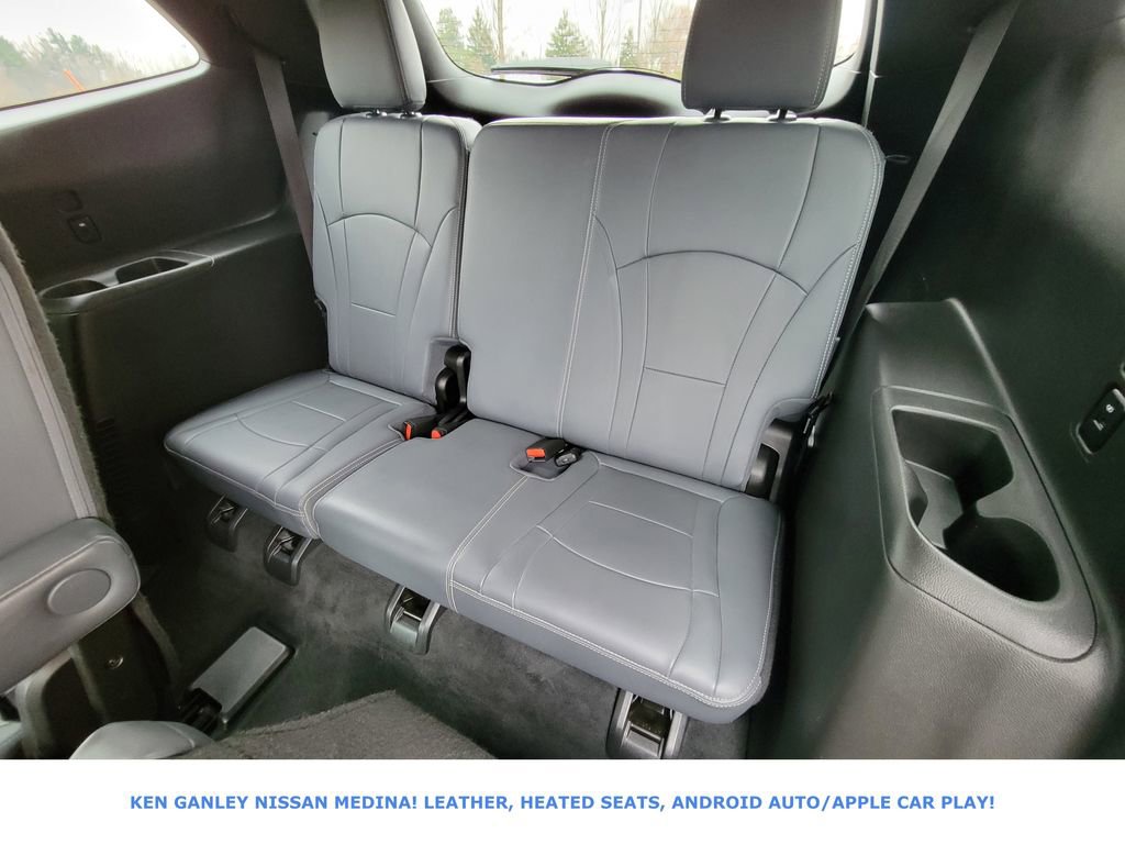 Used 2023 Buick Enclave Essence image 44