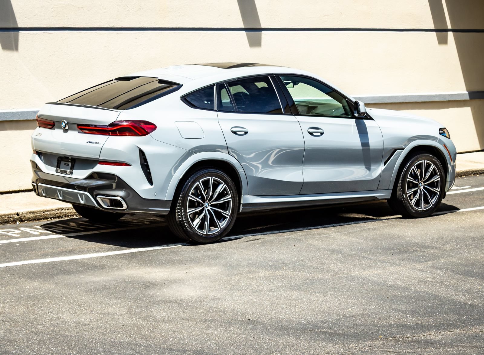 Used 2026 BMW X6 xDrive40i AWD/4WD image 8