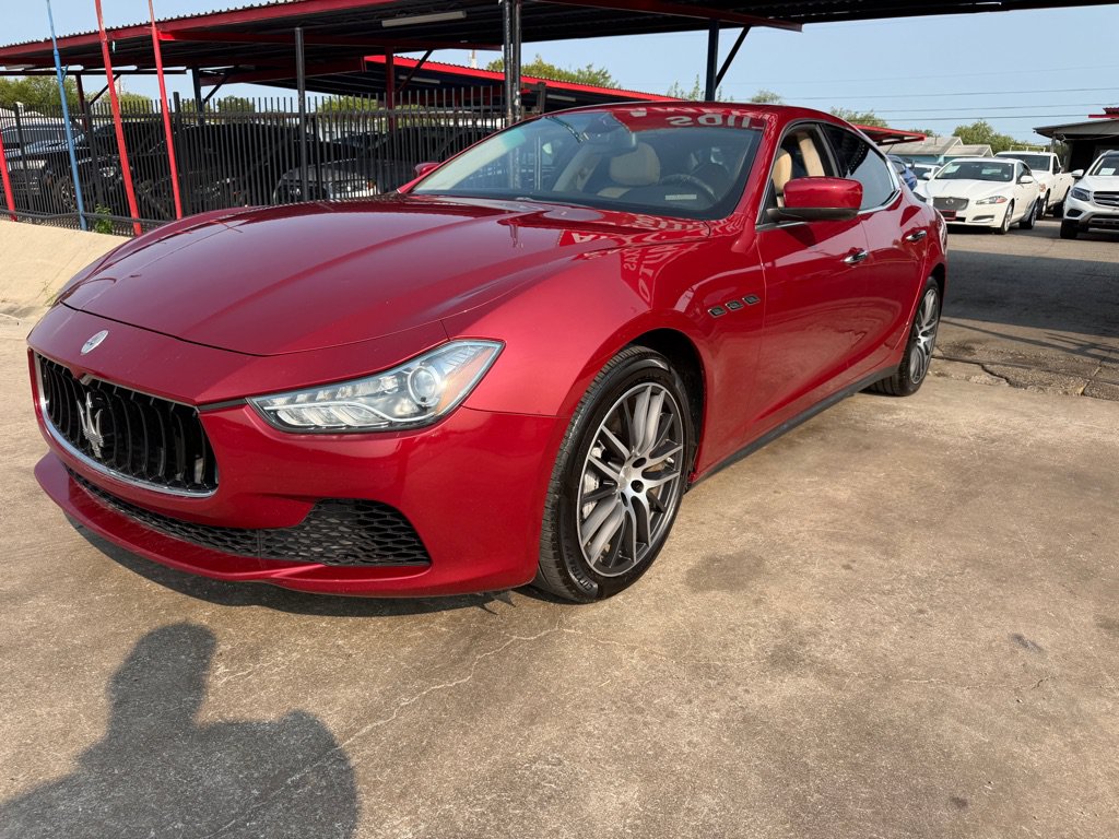 Used 2016 Maserati Ghibli RWD image 2