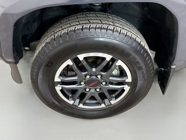 Used 2024 Toyota Tacoma TRD Sport image 31