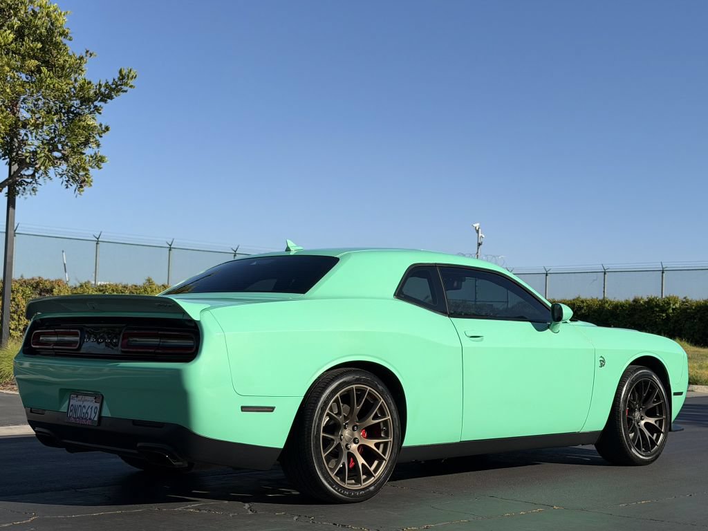 Used 2016 Dodge Challenger SRT Hellcat RWD image 12