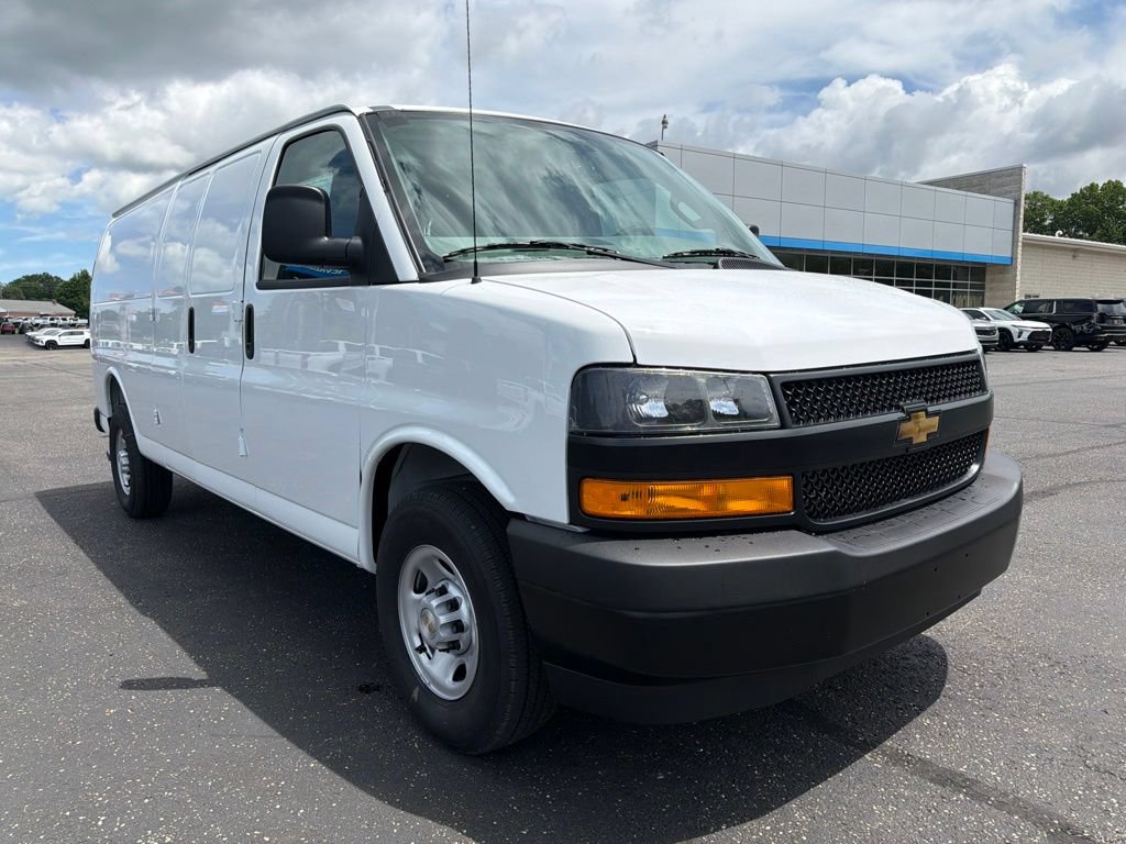 New 2026 Chevrolet Express 2500 Extended w/ Driver Convenience Package RWD image 2