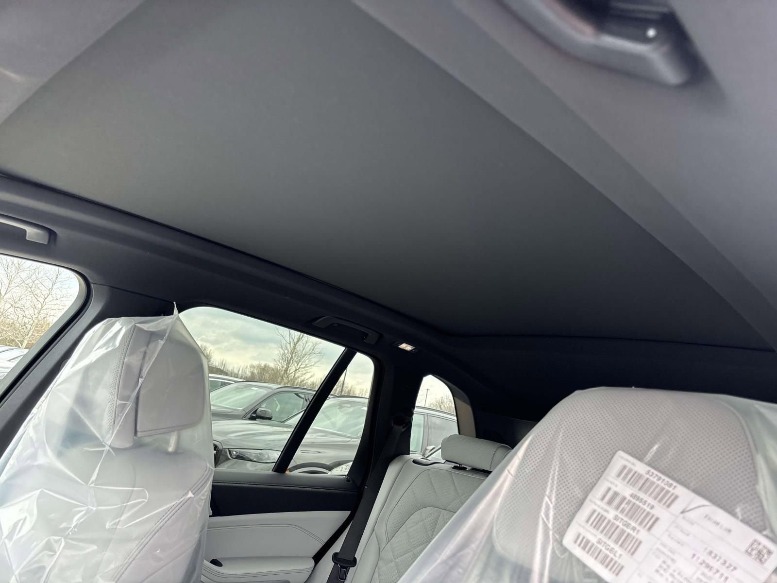 New 2026 BMW X5 xDrive50e image 18