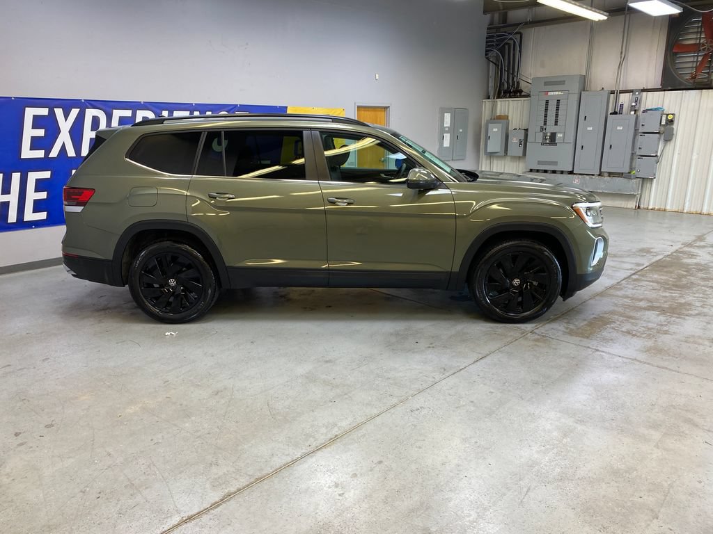 Used 2026 Volkswagen Atlas SE AWD/4WD image 8
