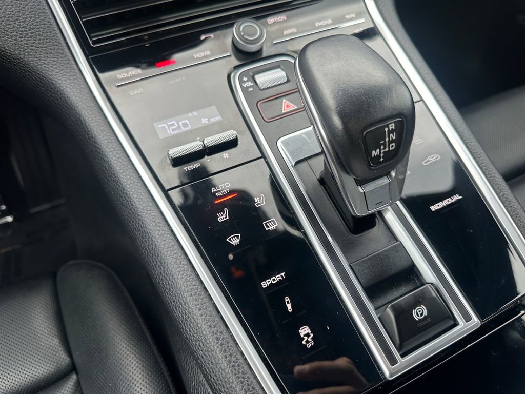 Used 2019 Porsche Panamera 4 image 23