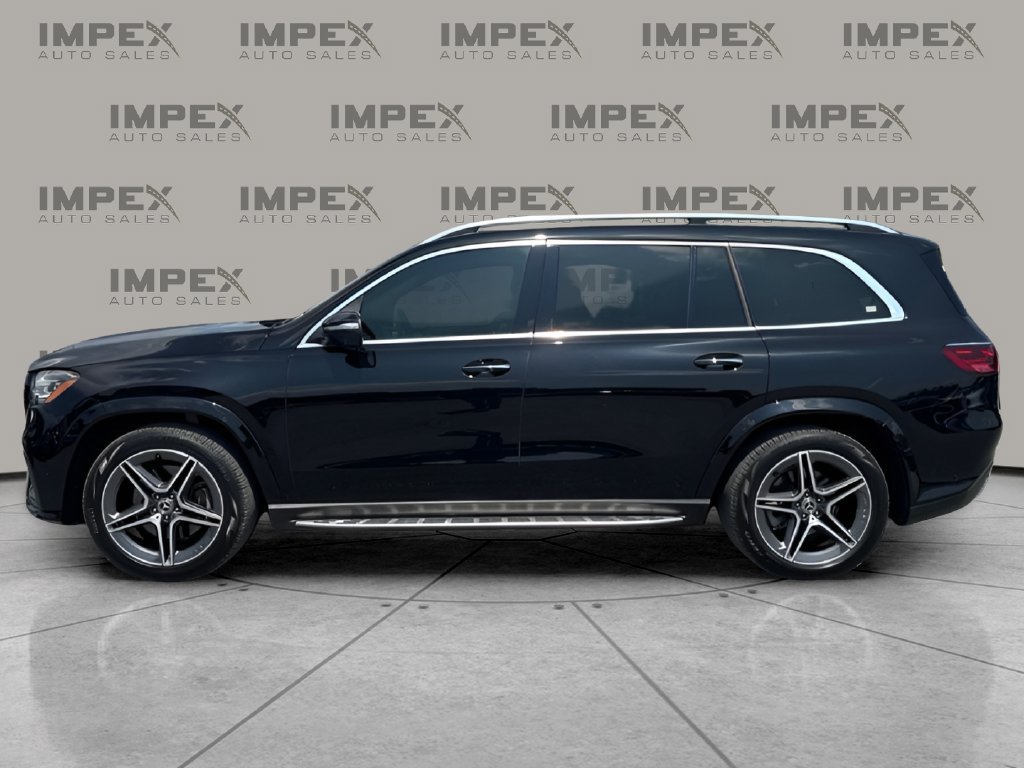 Used 2024 Mercedes-Benz GLS 450 4MATIC image 2