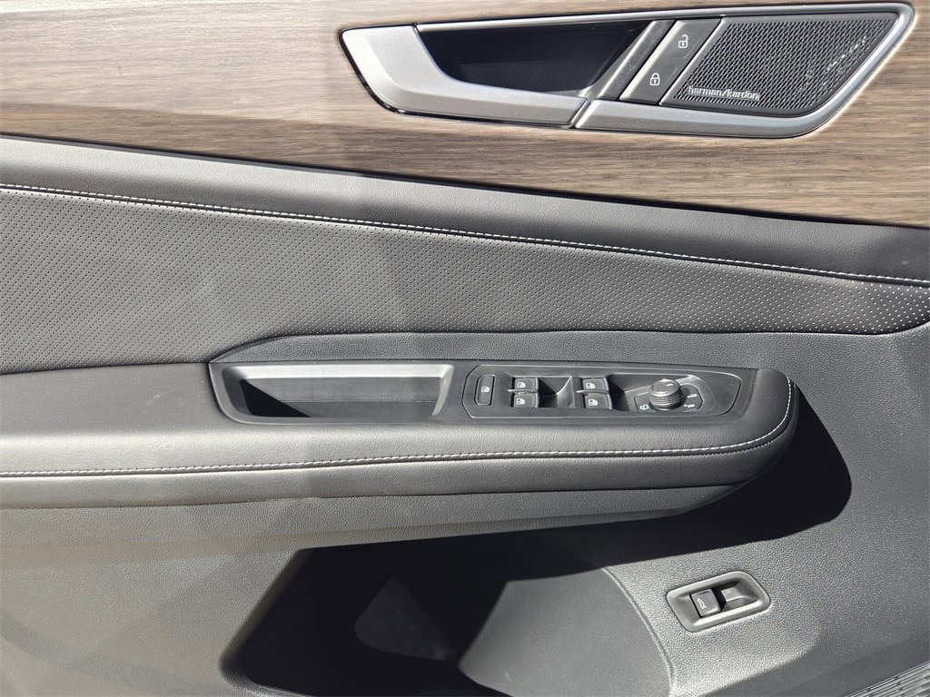 New 2026 Volkswagen Atlas SEL Premium R-Line image 18