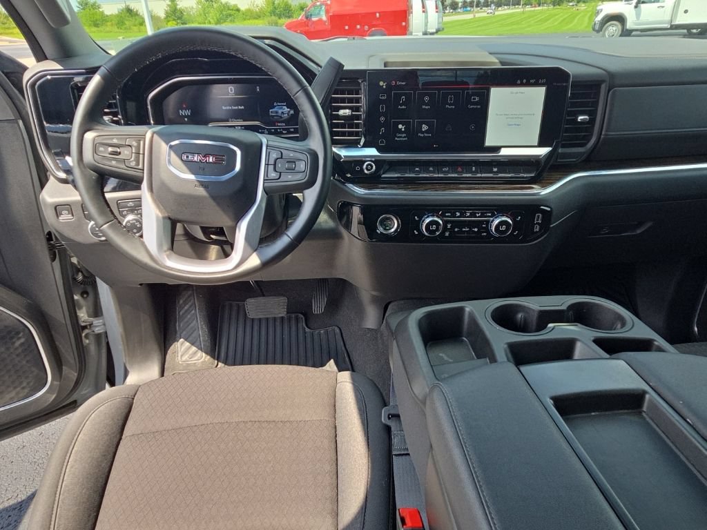 Used 2024 GMC Sierra 1500 SLE AWD/4WD image 25